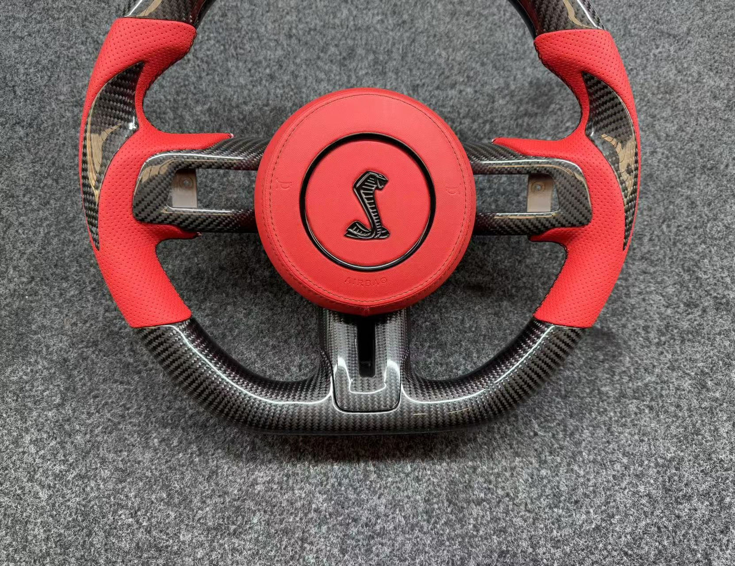 Mustang Yeae 2015-2023 Years Carbon Fiber Steering Wheel Modified GT Model Viper Black Label