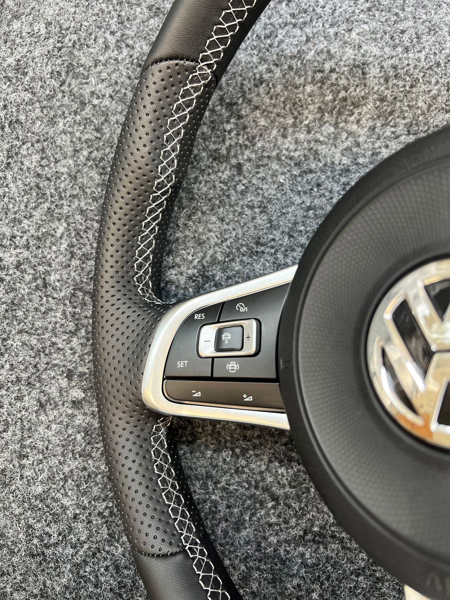 Suitable for All Volkswagen Series Steering Wheel Assembly Upgrade GTI Style